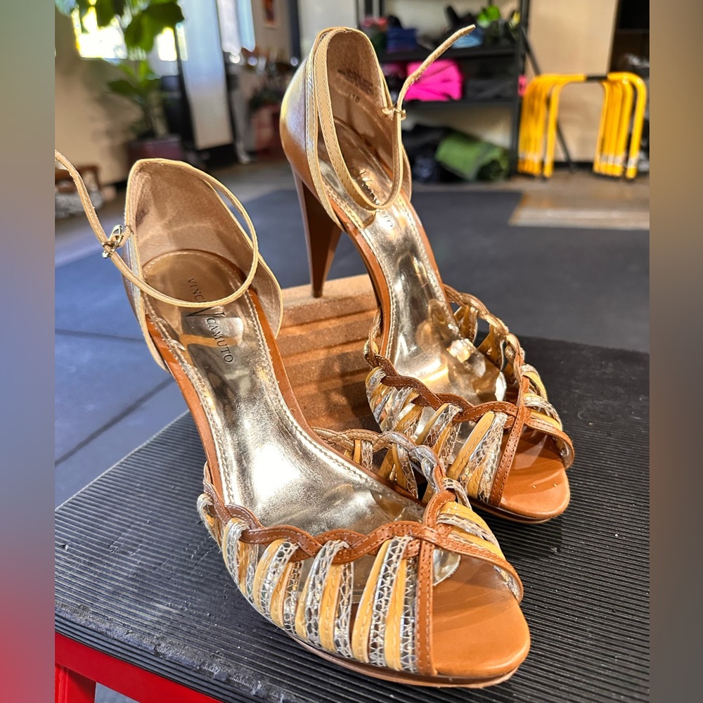 Vince Camuto Tan and Gold Strappy Heels